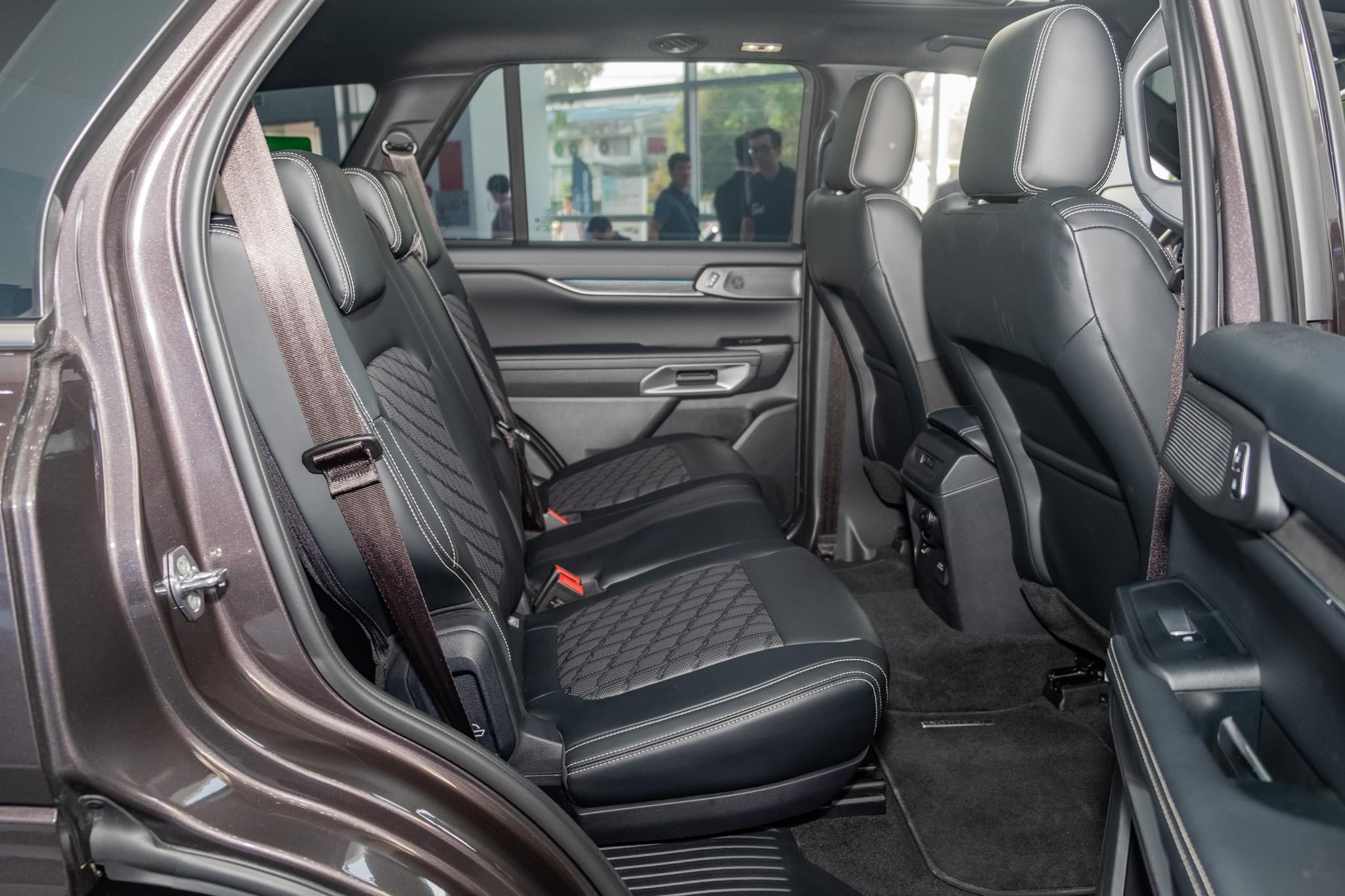 ghe-sau-everest-platinum