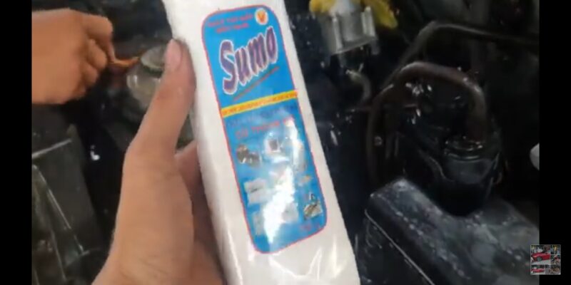 Xịt Dung Dịch Làm Sạch Khoang Động Cơ 