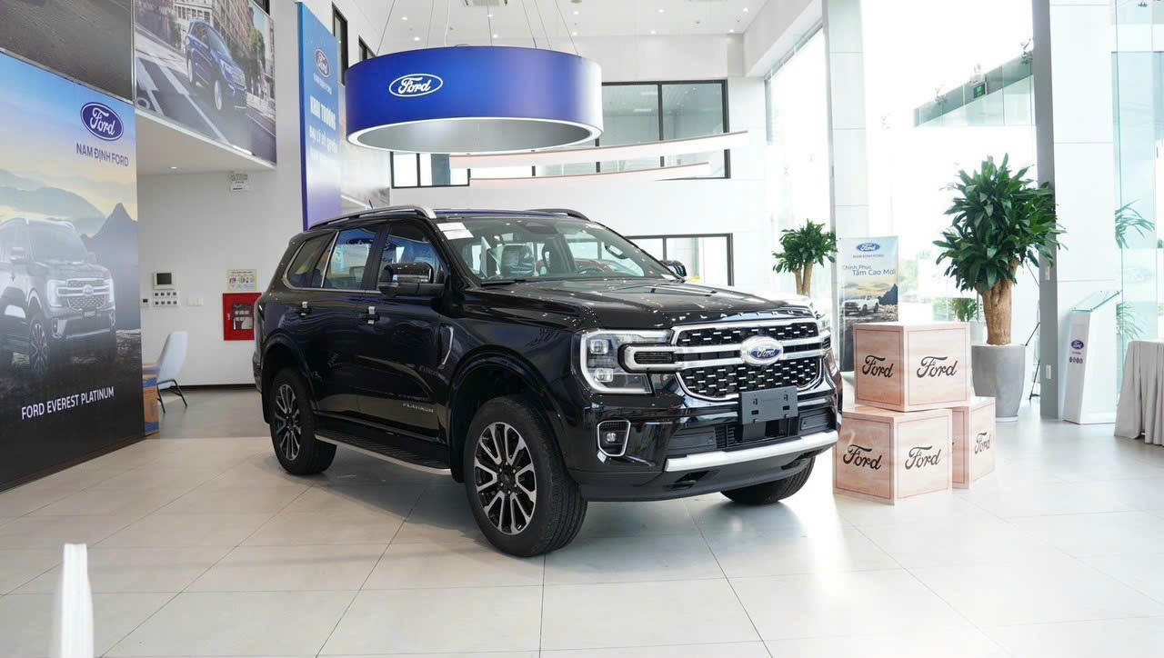 Lễ Giới Thiệu Everest Paltinum Tại Ford Nam Định